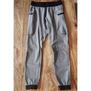 BYLT Joggers Mens Medium Gunmetal Gray Performance Zip Pockets Tapered Pants